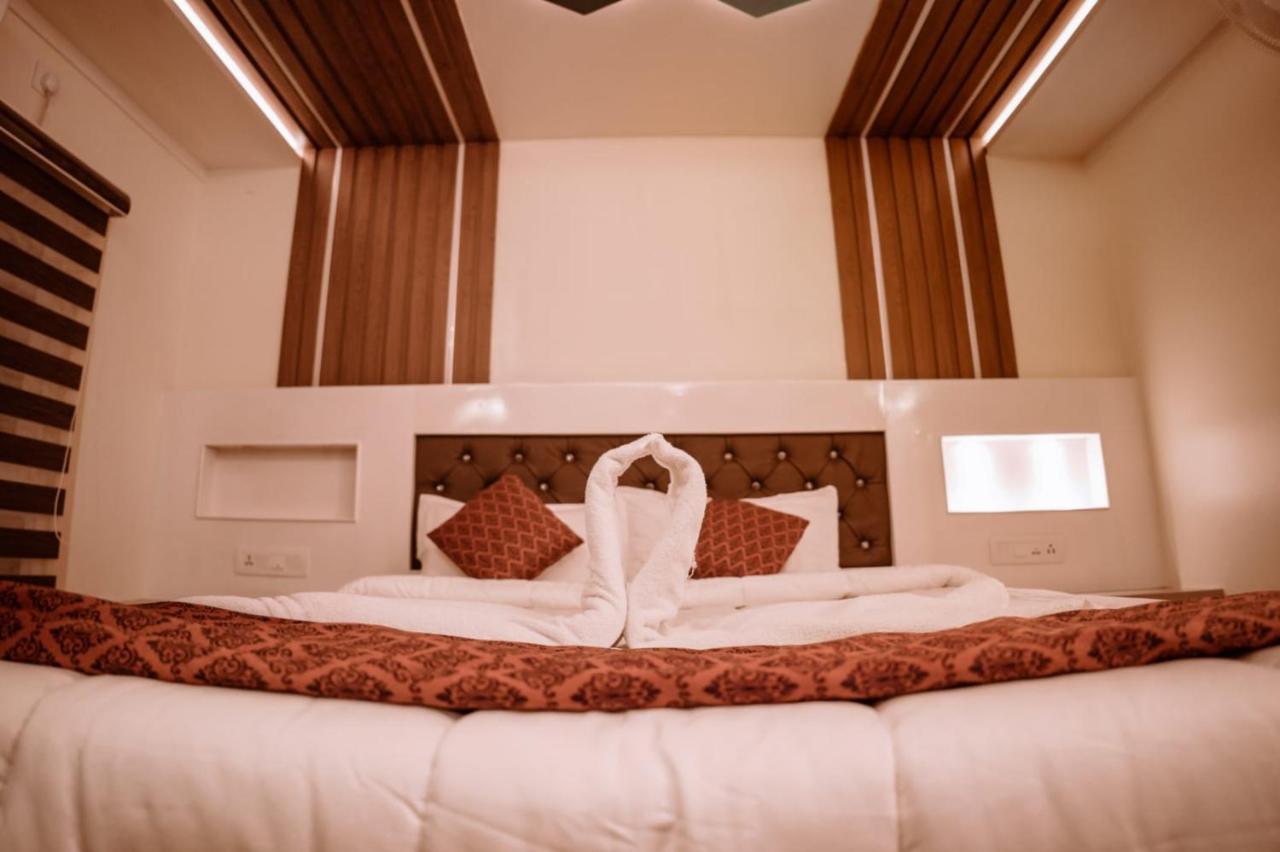 Venice Premium Houseboats Alleppey Alappuzha Extérieur photo