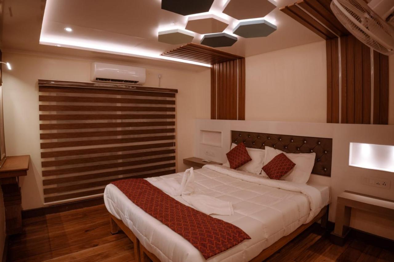 Venice Premium Houseboats Alleppey Alappuzha Extérieur photo