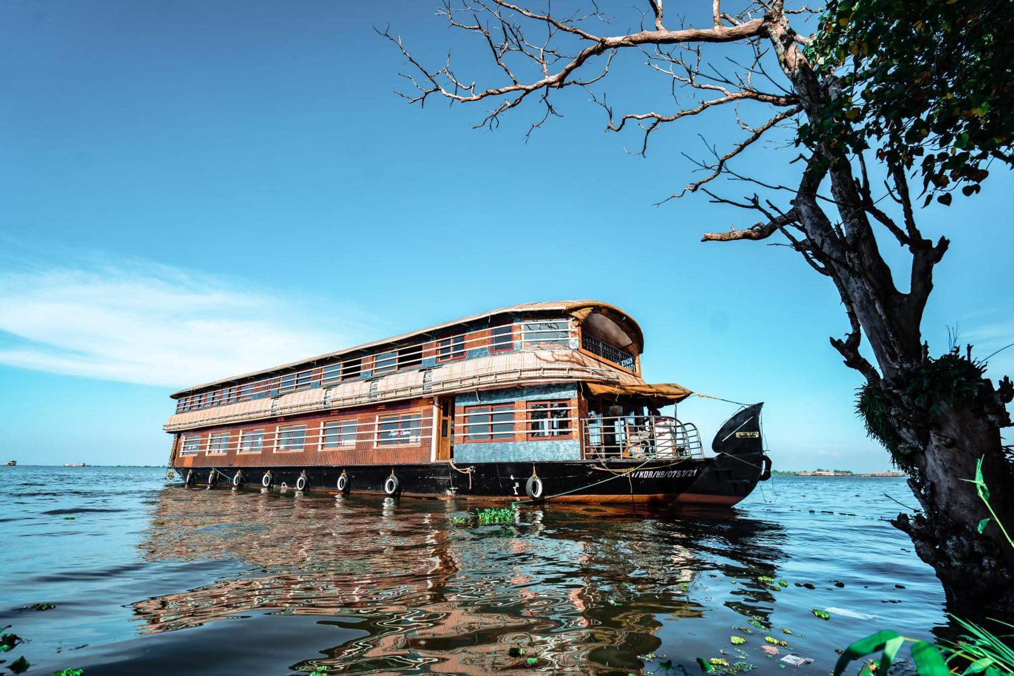 Hotel Venice Premium Houseboats Alleppey à Alappuzha Extérieur photo