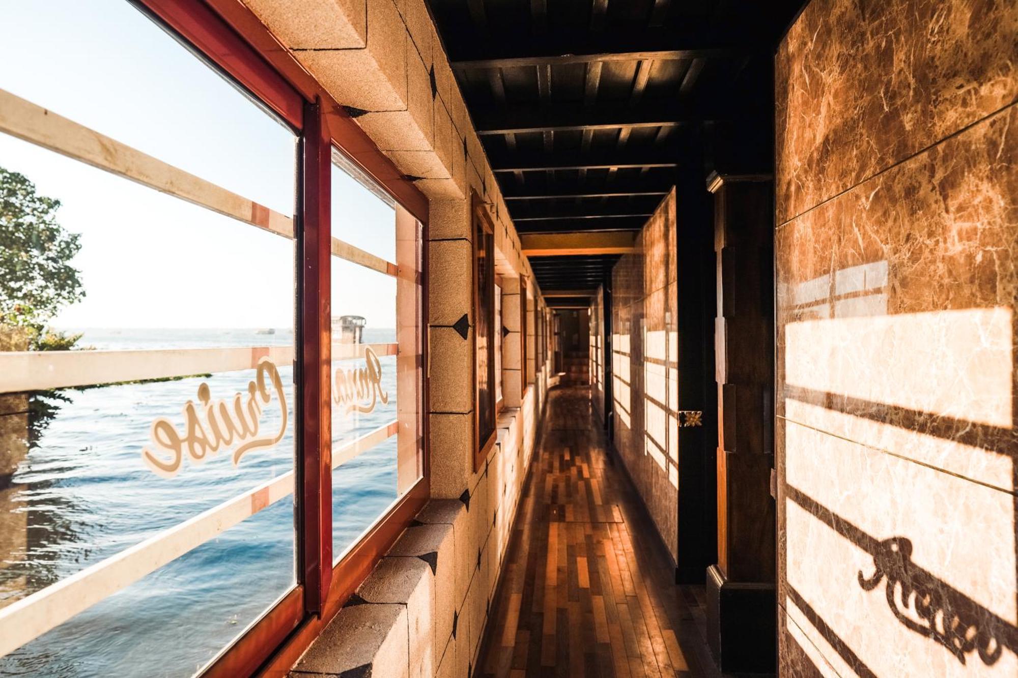Venice Premium Houseboats Alleppey Alappuzha Extérieur photo