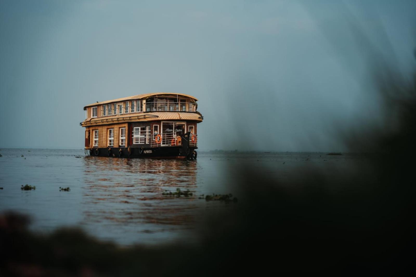 Hotel Venice Premium Houseboats Alleppey à Alappuzha Extérieur photo